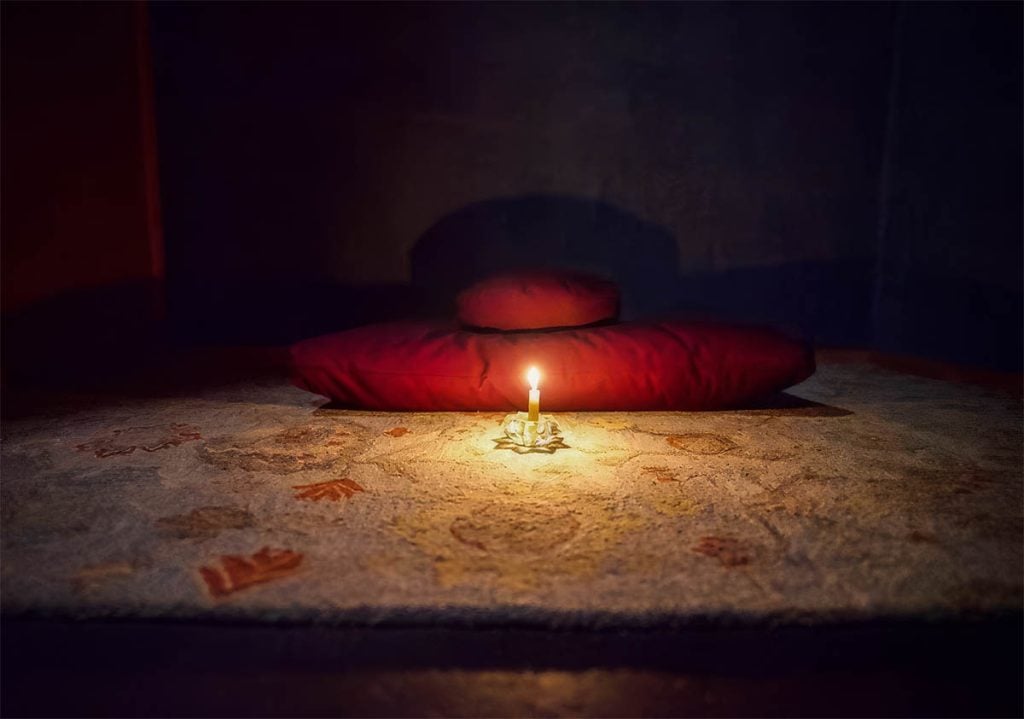 sky cave retreat, southern oregon, total darkness, aaron rodgers, klamath falls, ashland, dark retreats, meditation, mysterious places, self care, weird oregon