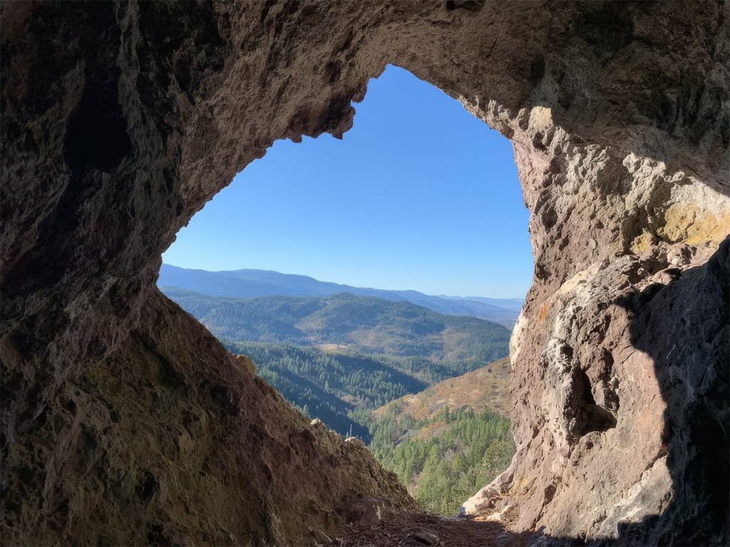 sky cave retreat, southern oregon, total darkness, aaron rodgers, klamath falls, ashland, dark retreats, meditation, mysterious places, self care, weird oregon