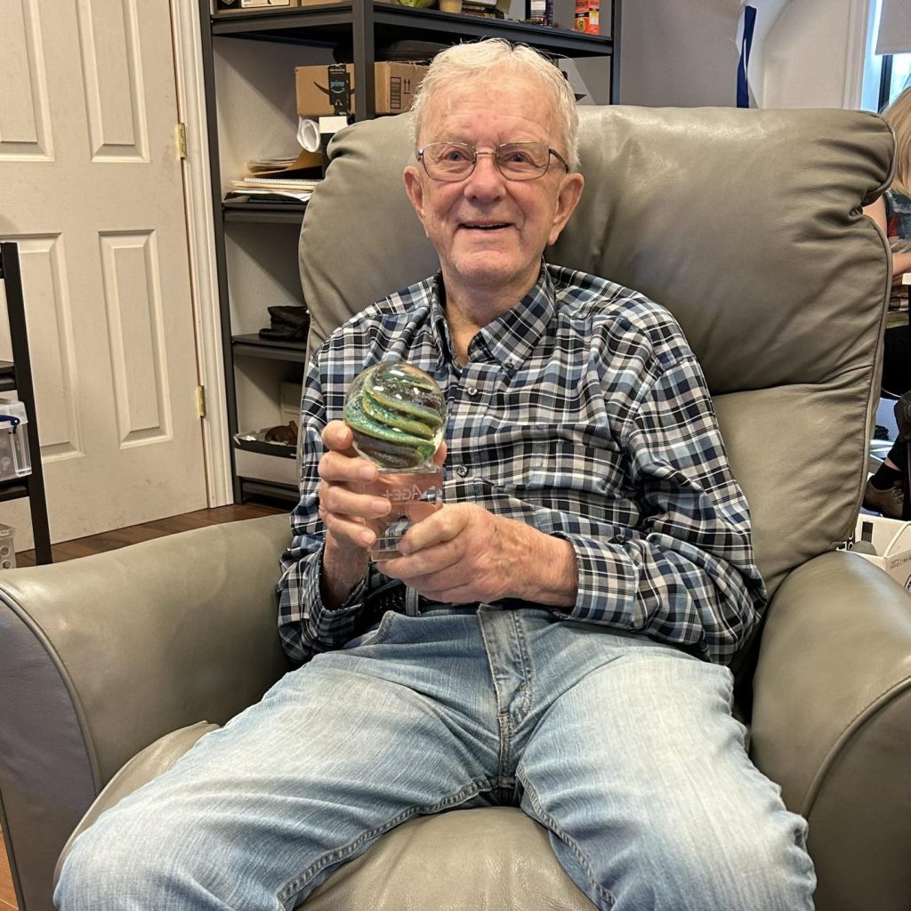 enchanted forest creator, roger tofte, obituary, passed away, 96 years old, oregon icons, death, salem oregon