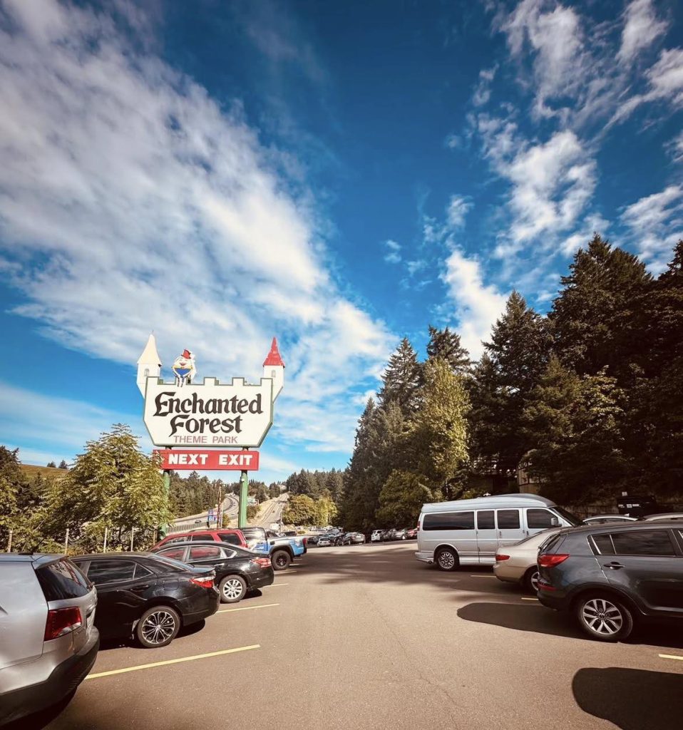 enchanted forest creator, roger tofte, obituary, passed away, 96 years old, oregon icons, death, salem oregon