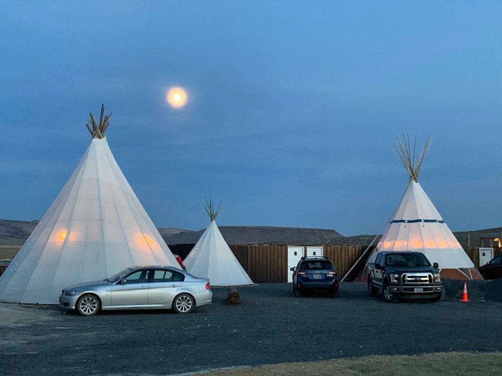 Crystal Crane Hot Springs tee pees at night under an Eastern Oregon sky