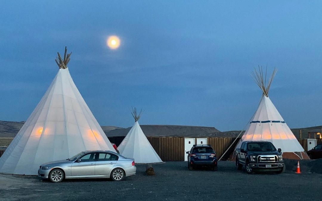 This Oregon Hot Springs Feels Like The Edge Of The World, And The Teepee Hot Tub Setup Is Pure Magic