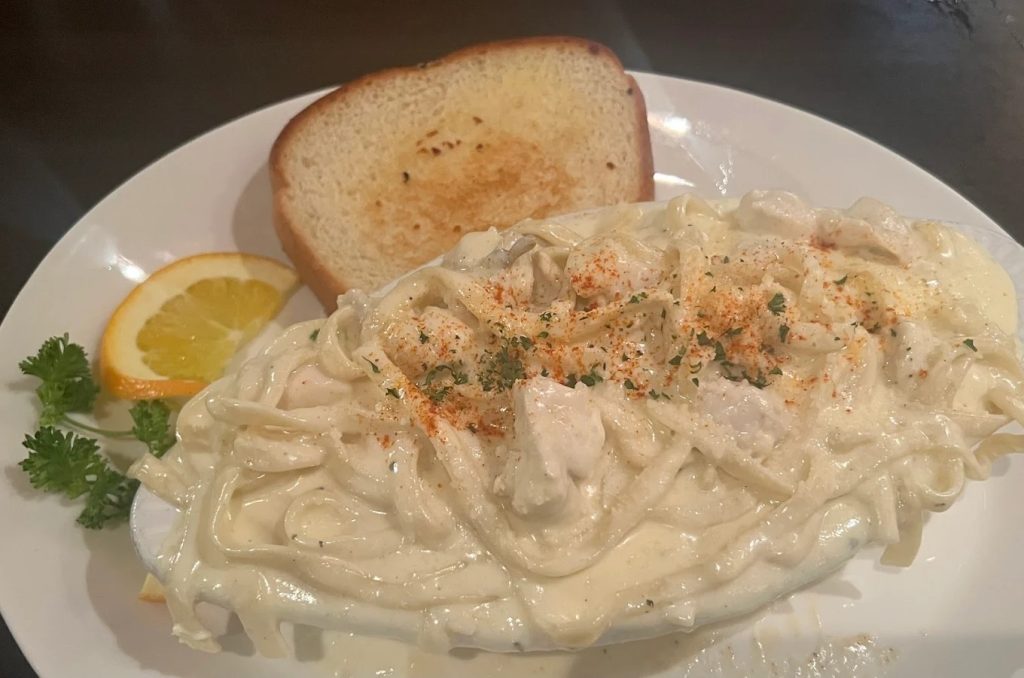 pasta at Dooger's Seafood & Grill