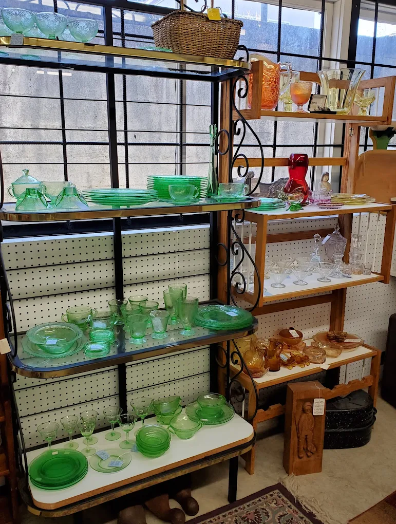 A display of green glass in Phog Bounders Antique Mall.