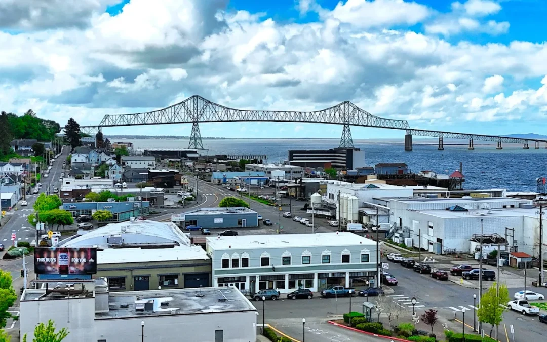 This Historic Oregon Town Is A Walkable Wonderland Of Antique Shops And Vintage Finds