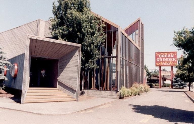 When Portland Had a Pizza Palace With a Pipe Organ the Size of a House
