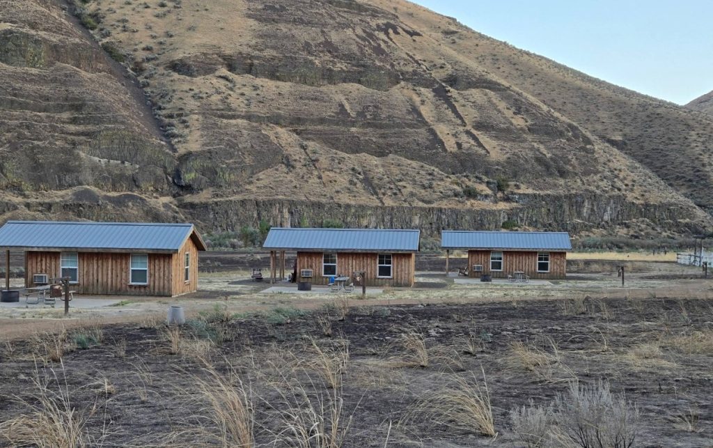 cottonwood canyon state park, central oregon, east of the cascades, wasco, john day river, places to go, adventures, things to do, dark sky sanctuary, biking, fishing, hiking, camping, wildlife, beautiful oregon, stargazing, best PNW vacations, rental cabins