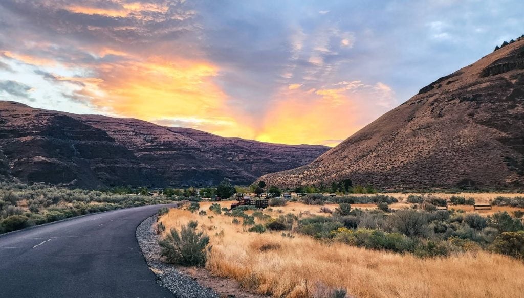 cottonwood canyon state park, central oregon, east of the cascades, wasco, john day river, places to go, adventures, things to do, dark sky sanctuary, biking, fishing, hiking, camping, wildlife, beautiful oregon, stargazing, best PNW vacations