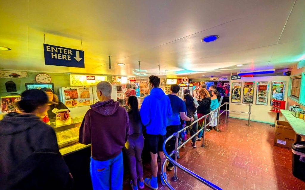 99W Drive-In, Newberg, Oregon, Family Fun, Things to do, nostalgia, movies, double feature, drive in movie theater