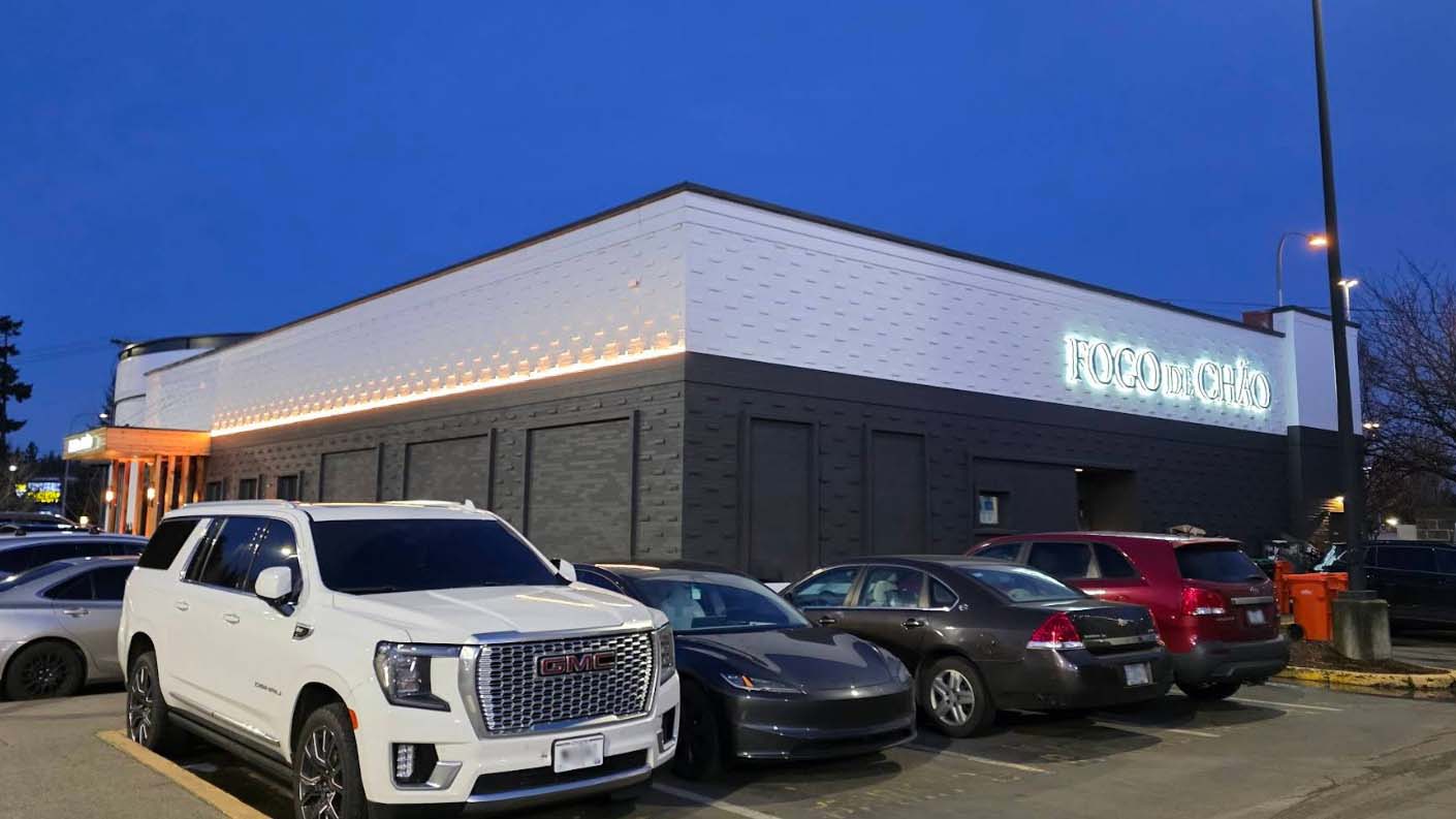 cover Fogo de Chão, brazillian steakhouse, Tigard Oregon, Portland Oregon, carnivore paradise, where to eat, new restaurants, giant meat skewers, buffet, all you can eat, dining, special occasion, food coma, the meat sweats