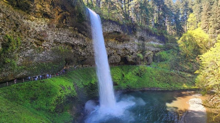 This Stunning Oregon Park Boasts 10 Waterfalls and Endless Spring Beauty