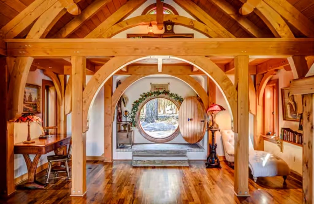 hobbit house, airbnb, mosier oregon, tolkein, middle-earth, unique stays, columbia river gorge, cottage for rent, storybook rental, central oregon, PNW, pacific northwest, getaways