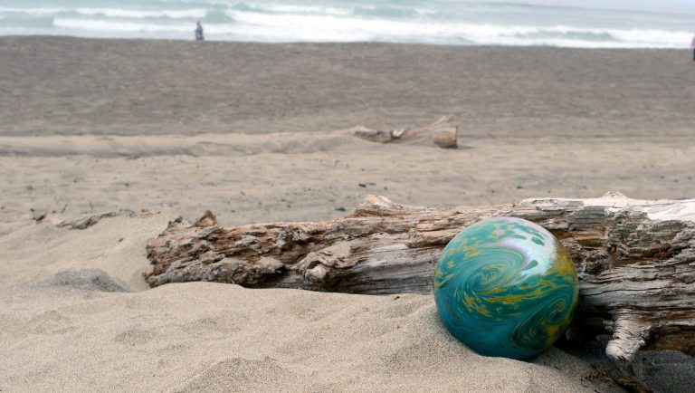 More Than 3,000 Hidden Glass Floats Are Still Being Placed on Lincoln City Beaches in 2026