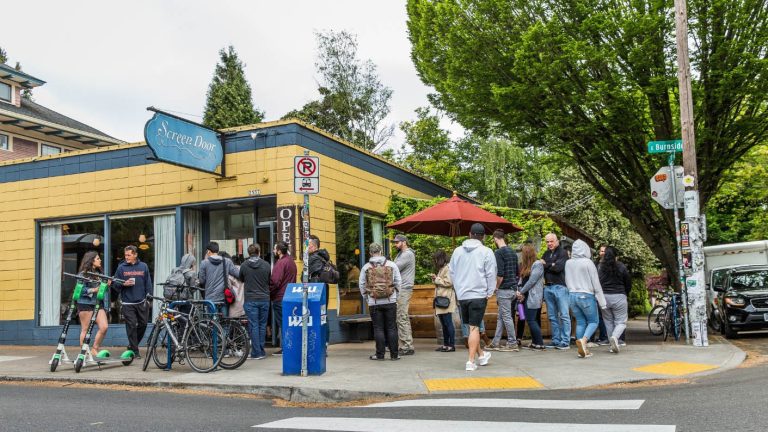 The Portland Soul Food Restaurant So Good Locals Wait In Line For Hours Just To Eat Here