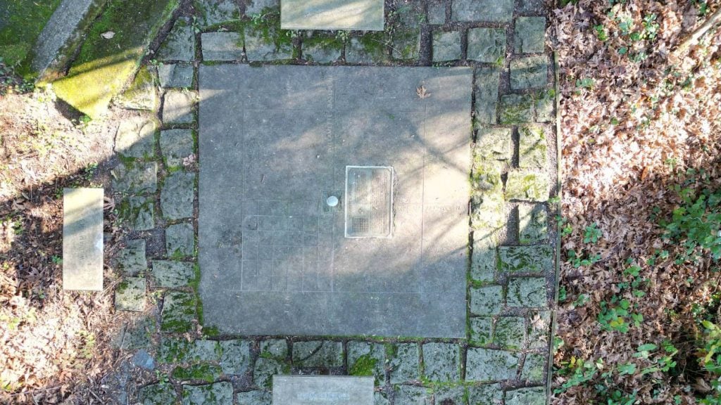 Willamette Stone, State Heritage Marker, Survey Marker, Base Line, Willamette Meridain, Portland West Hills, Oregon History, Washington State Heritage, Small Parks, Easy Forest Path, Mt. Calvary Cemetery, Stark Street Mile Markers, PDX Historical Site