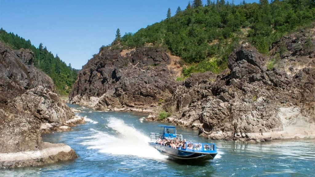 Hellgate tour in Grants Pass