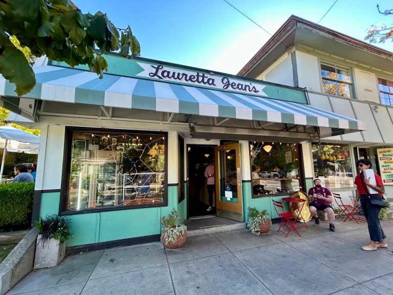 The Blueberry Pie At This Cute Little Bakery Might Be Portland’s Most Craved Slice