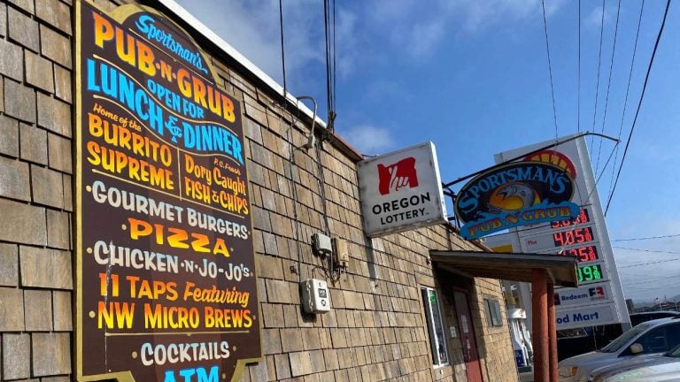 This Pacific City Pub Feels Like the Kind of Place Where Everybody Knows Your Name
