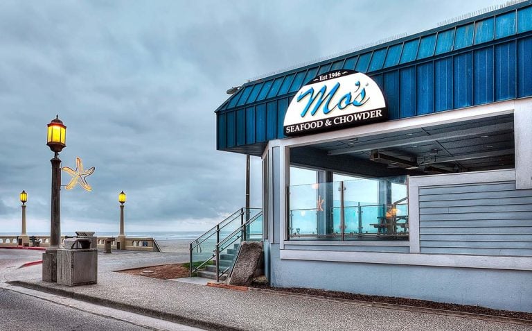 Mo’s Flew 200 Pounds Of Their Famous Clam Chowder To Washington, D.C. For America’s 250th