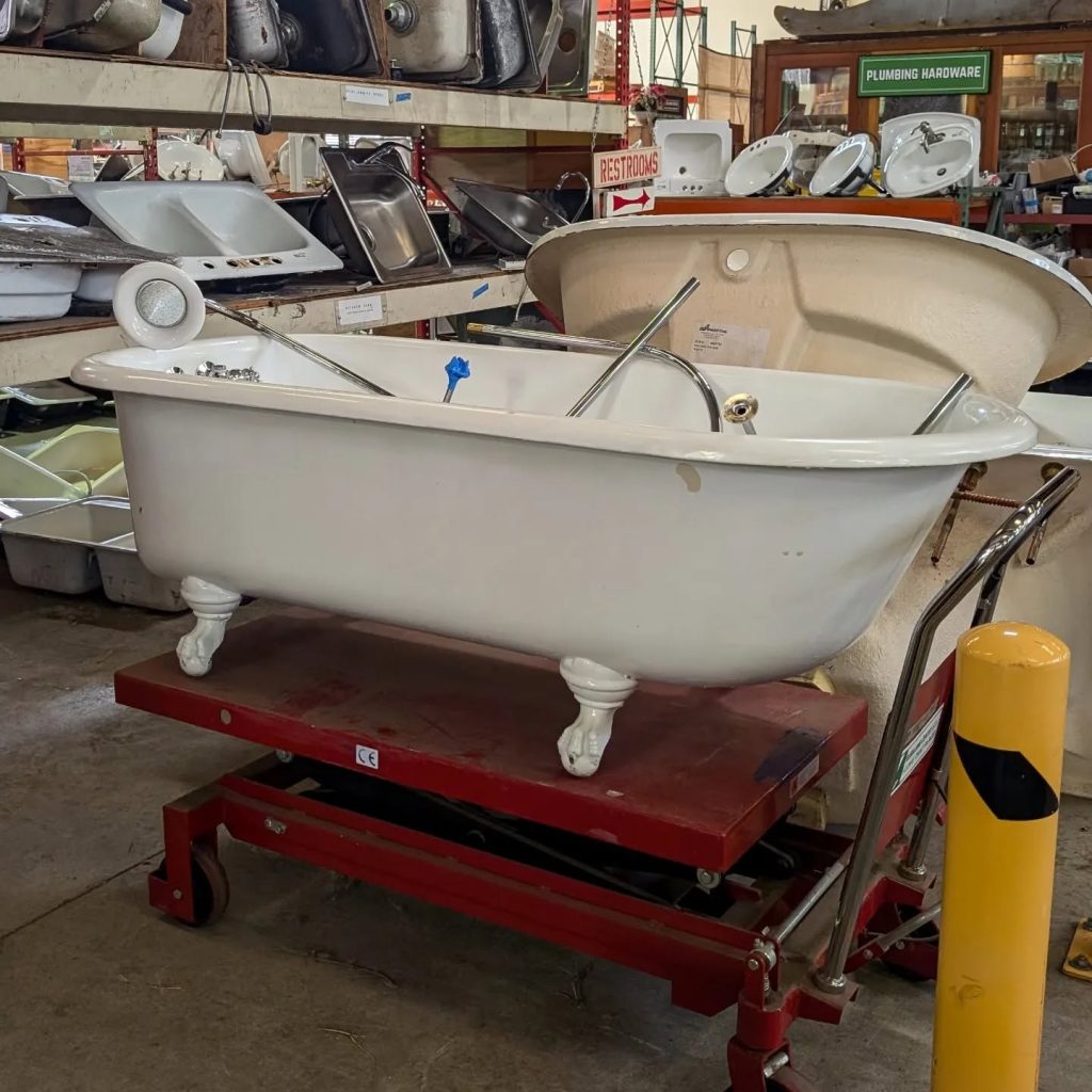 the rebuilding center, portland oregon, n mississippi ave, salvage supplies, recycled building materials, old houses, non profit, big-box alternative, DIY classes