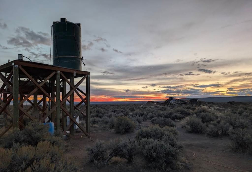 spectrum mine, sunstones, southern oregon high desert, plush OR, gemstones, free dig, fee site, BLM, public collecting site, oregon outback, the hogback, road trips, adventures, family fun, things to do, places to go