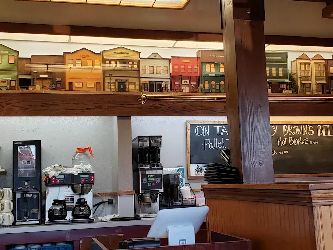 Model train set Sumpter Junction Restaurant