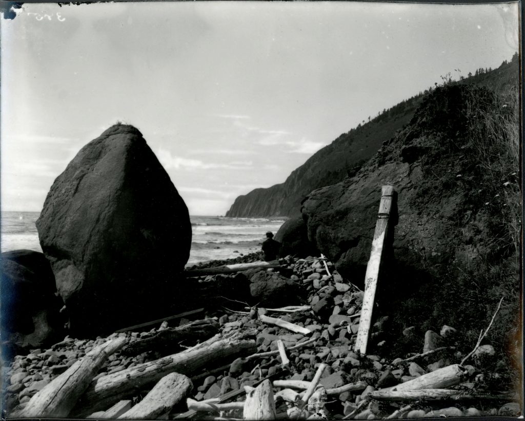 unsolved mysteries, oregon, myths and legends, history, lost treasure, gold, mining days, coos bay, horsethief meadows, blue bucket mine, meek cutoff, lost wagon train, stagecoach robbery, southern oregon, The Goonies, neahkahnie mountain, shipwreck, beeswax, interesting, J. W. Hillman, Crater Lake