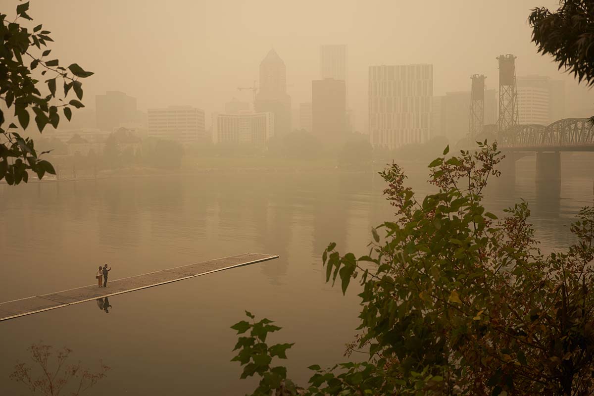 Portland,,Or,,Usa,-,Sep,12,,2020:,An,Orange,Smoke-filled