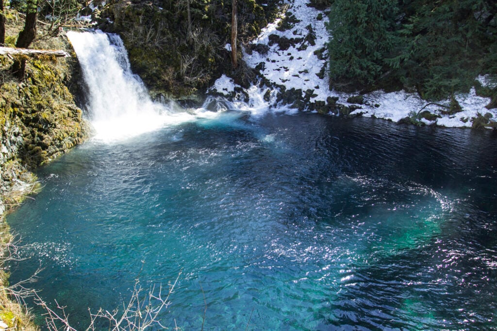 Tamolitch Blue Pool Cascades in Oregon