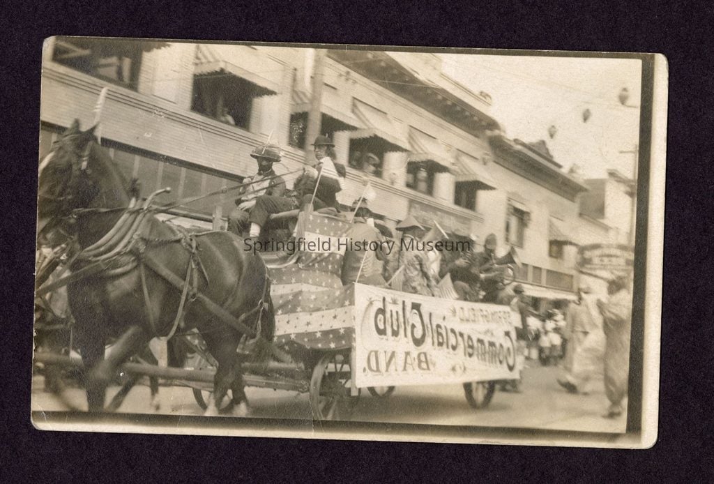 Springfield Oregon, Giant SPRINGFIELD sign, Forgotten History, Lost To Time, Location, Where Was It, Giant Finger Pointing, Railroad, Early 20th Century, 1910s, The Simpsons, Matt Groening, Rare Photos, Deep Dive, Lane County, Pacific Northwest, PNW, Willamette Heights