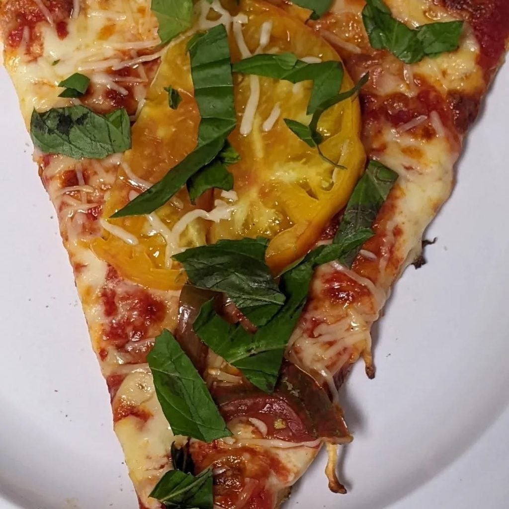 Milwaukie Pizza Co., Milwaukie Oregon, Clackamas County, Portland Area, Best Restaurants, Honey Crust Pizza, Full Pies, By The Slice, Family Owned, Support Local, Mom n Pop, Fresh Ingredients, Unique Recipes, Vegetarian Options, Gluten Free, Dairy Free