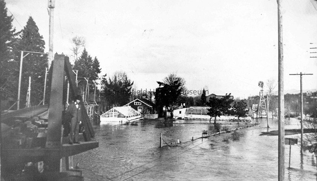 Springfield Oregon, Giant SPRINGFIELD sign, Forgotten History, Lost To Time, Location, Where Was It, Giant Finger Pointing, Railroad, Early 20th Century, 1910s, The Simpsons, Matt Groening, Rare Photos, Deep Dive, Lane County, Pacific Northwest, PNW, Willamette Heights, 1920s Flooding