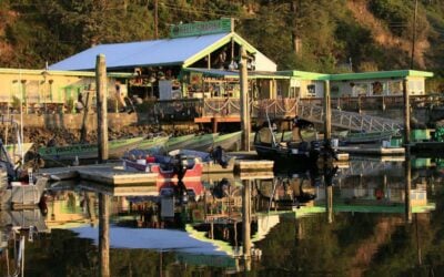 You Can Camp, Catch Crab, and Have Your Catch Cooked at This Oregon Coast Marina