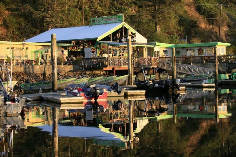 You Can Camp, Catch Crab, and Have Your Catch Cooked at This Oregon Coast Marina