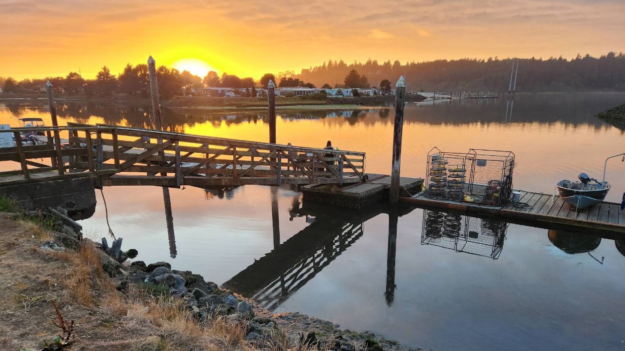 Screenshot 2026-09-13 100410–cover McKinley's RV & Marina, Oregon Coast, Waldport, Alsea Bay, Crabbing Boat Rentals, Campground, Dungeness Crab, Waterfront Camping, Places to Go, Things To Do