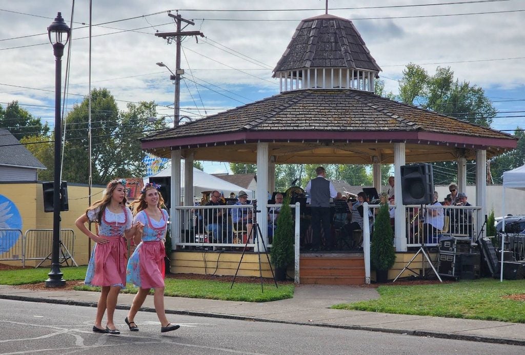 Mount Angel, Oregon, Willamette Valley, Small Towns, Bavarian Village, Mt. Angel Oktoberfest, Benedictine Abbey, Marion County, German Food, Lots of Beer, Historic Towns, Things To Do, Places to Go, Glockenspiel, Festivals, Silverton