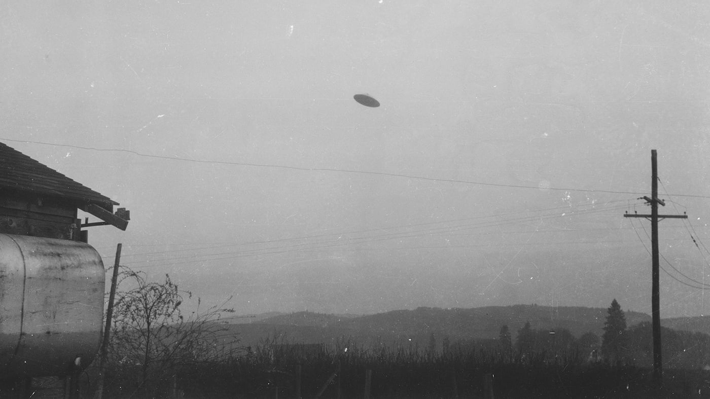 UFO_picture_taken_by_Paul_Trent_in_McMinnville,_Oregon–LARGE–COVER McMinnville UFO, Oregon History, 1950, Unexplained, Mysteries, Paul Trent, Evelyn Trent, Sheridan, OR, McMenamins UFO Festival, Real or Hoax, Image Analysis, Missing Negatives, Pacific Northwest, UAP, LIFE magazine, Events, Things To Do