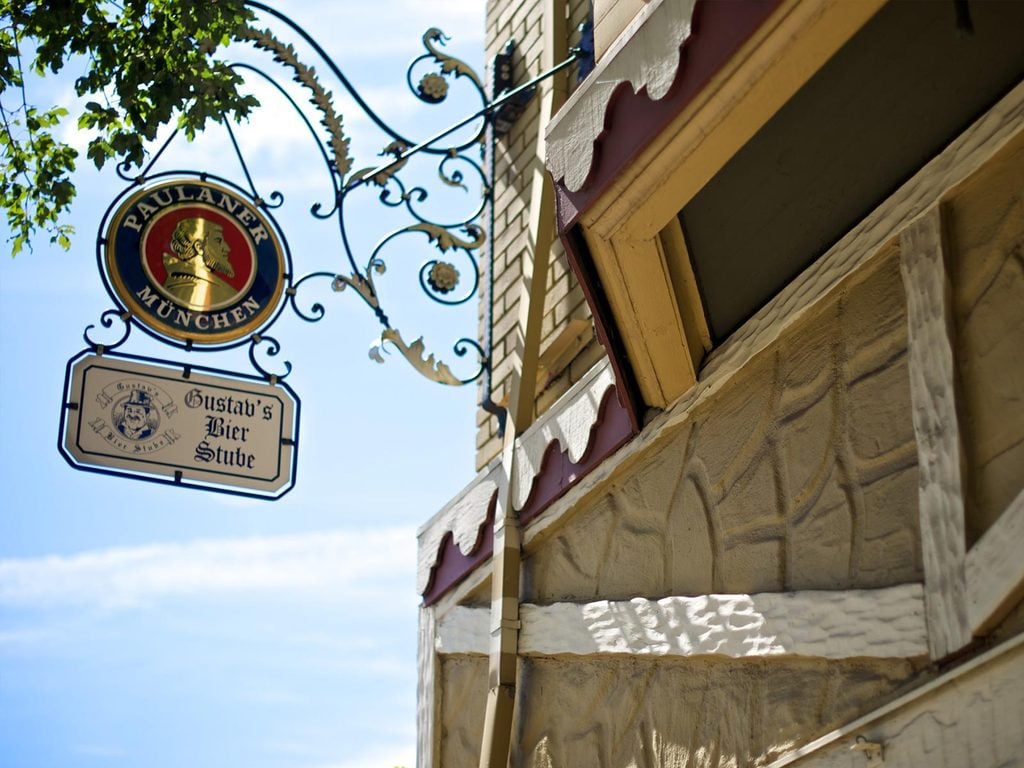 Der Rhinelander, NE Portland, Oregon, Long Gone, Old Restaurants, Nostalgia, Sandy Blvd, Memories, German Food, Gustav's, Horst Mager, History, Famous Fondue, Schnitzel, Bierhaus, Stories, Vintage PDX, Accordion Players, Yodelers 