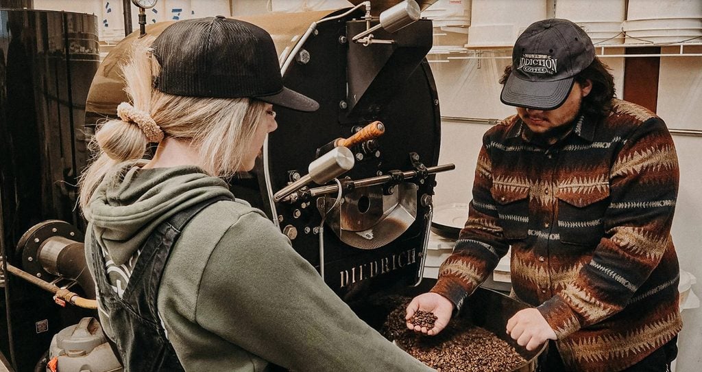 Pioneer Joe Coffee Company, mcminnville oregon, willamette valley, locally roasted beans, family owned and operated, best espresso, breakfast lunch and snacks, local oregon, lincoln city, new location, small business, great coffee, order online