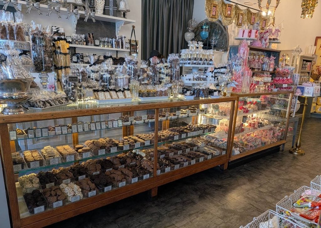 An Xuyên Bakery, Portland oregon, foster road, vietnamese food, chinese goodies, french baguette, baked fresh daily, bao, bánh mì, cheesecake, cafe, quick snacks, croissants