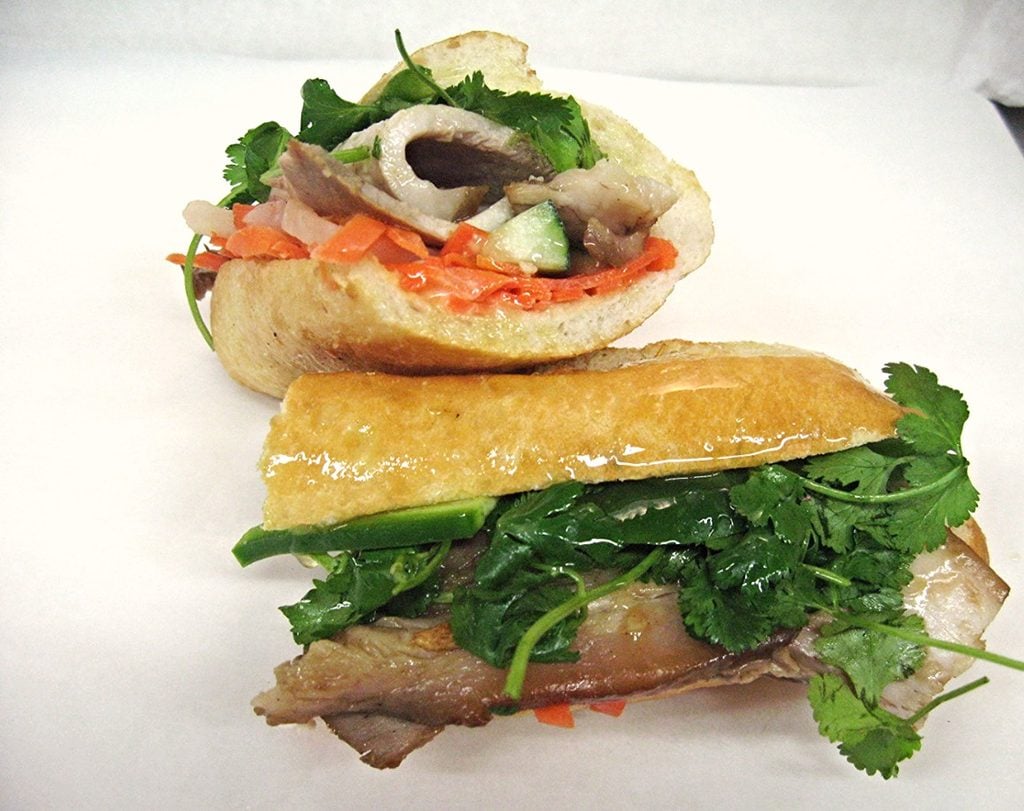 An Xuyên Bakery, Portland oregon, foster road, vietnamese food, chinese goodies, french baguette, baked fresh daily, bao, bánh mì, cheesecake, cafe, quick snacks, croissants