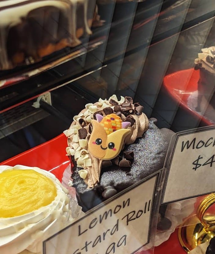 An Xuyên Bakery, Portland oregon, foster road, vietnamese food, chinese goodies, french baguette, baked fresh daily, bao, bánh mì, cheesecake, cafe, quick snacks, croissants