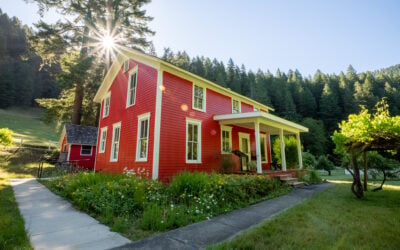 Windows Arrived by Pack Mule at This Oregon House That’s Now a Fascinating Museum
