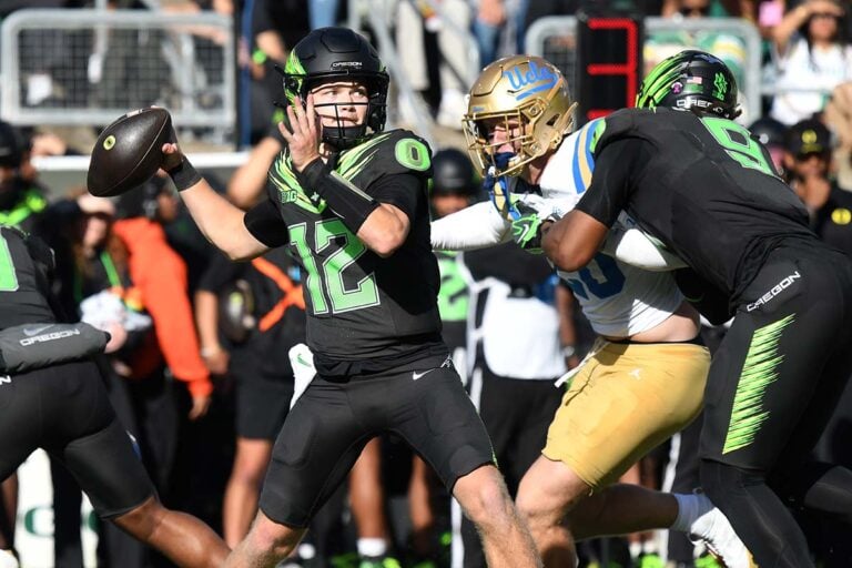 Big Ten Admits Error Hurt Oregon’s Chance to Tie in 17-15 Loss to UCLA